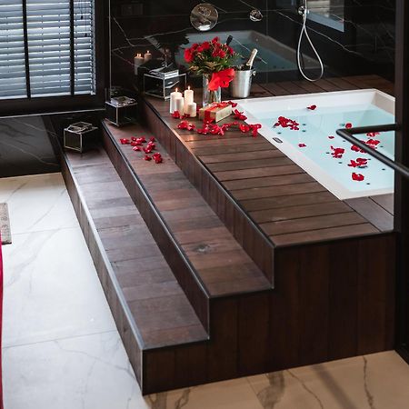 Art Penthouse With Jacuzzi - Krakow Center Lägenhet Exteriör bild