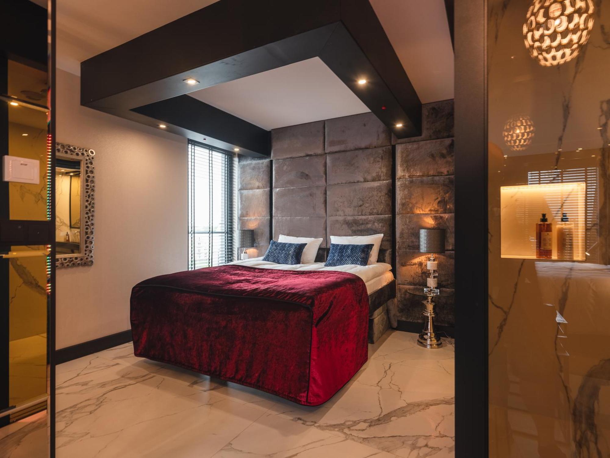 Art Penthouse With Jacuzzi - Krakow Center Lägenhet Rum bild